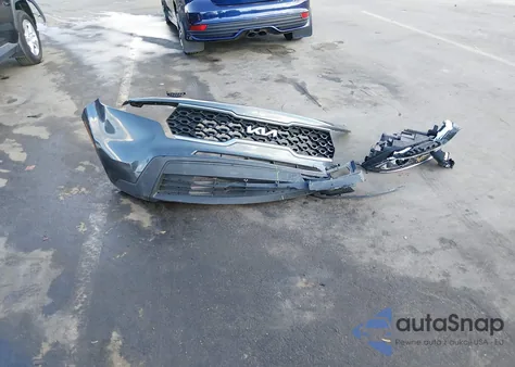 2022 Kia Sorento Lx z USA, uszkodzony, nr VIN 5XYRG4LC1NG155853